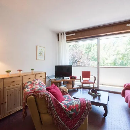 Apartment 6 Pers, 3 Chambres, Proche Centre Et Pistes, Parking Prive, Balcon, Confort - Fr-1-296-176 *