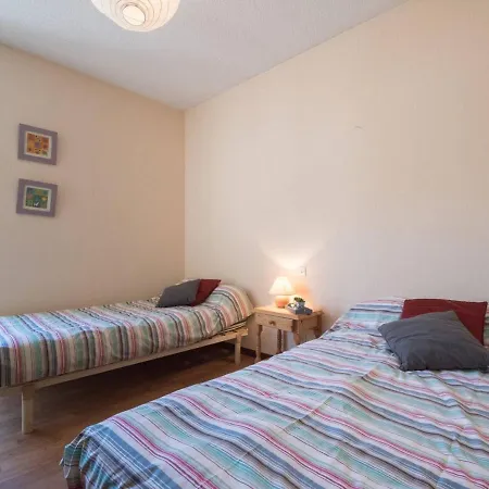 6 Pers, 3 Chambres, Proche Centre Et Pistes, Parking Prive, Balcon, Confort - Fr-1-296-176 *