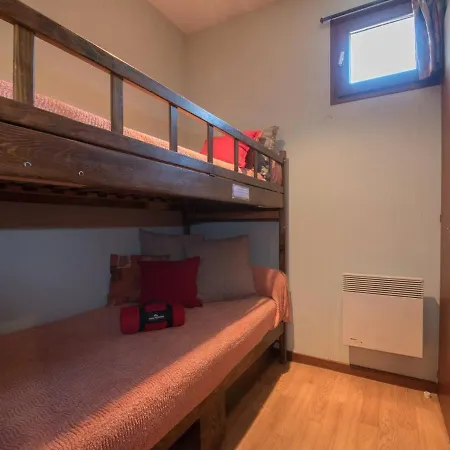 6 Pers, 3 Chambres, Proche Centre Et Pistes, Parking Prive, Balcon, Confort - Fr-1-296-176 Apartment *