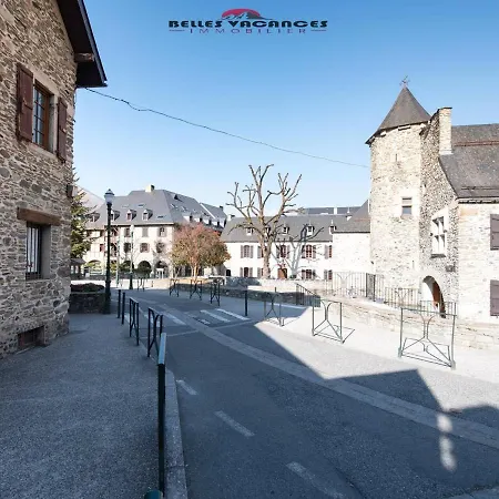 Apartment 6 Pers, 3 Chambres, Proche Centre Et Pistes, Parking Prive, Balcon, Confort - Fr-1-296-176 *